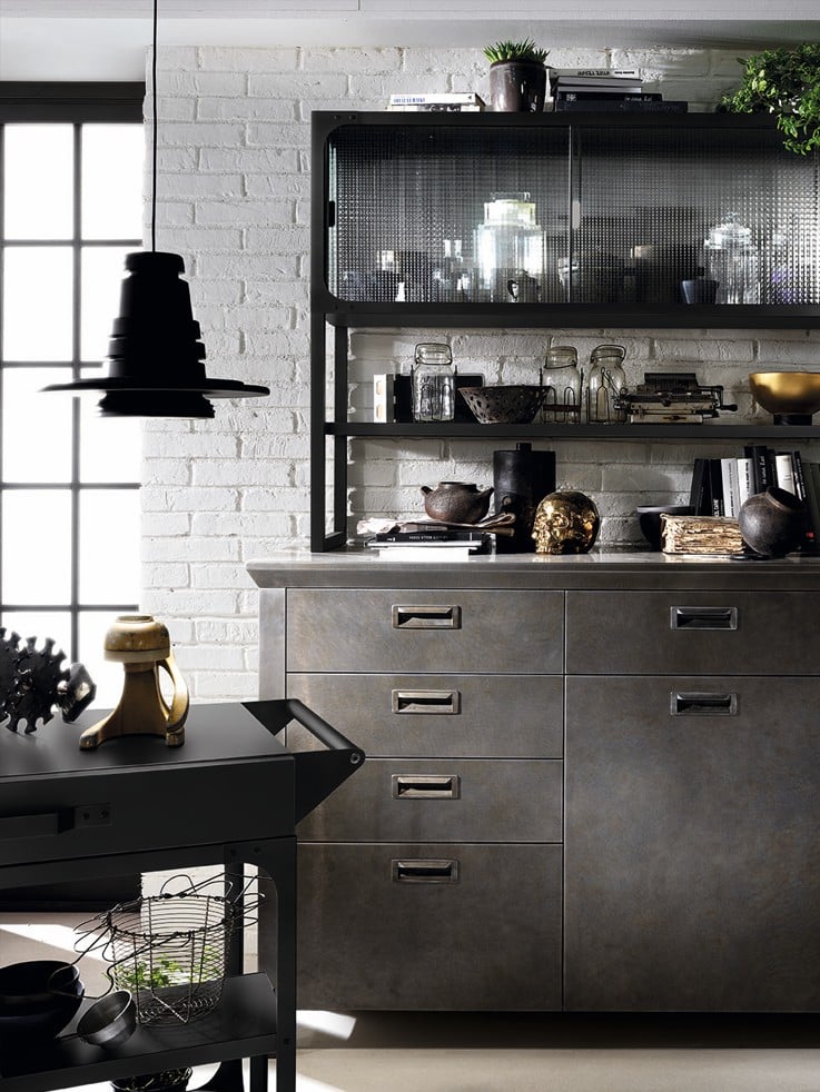 Moderni keittiö, teollinen tyyli.