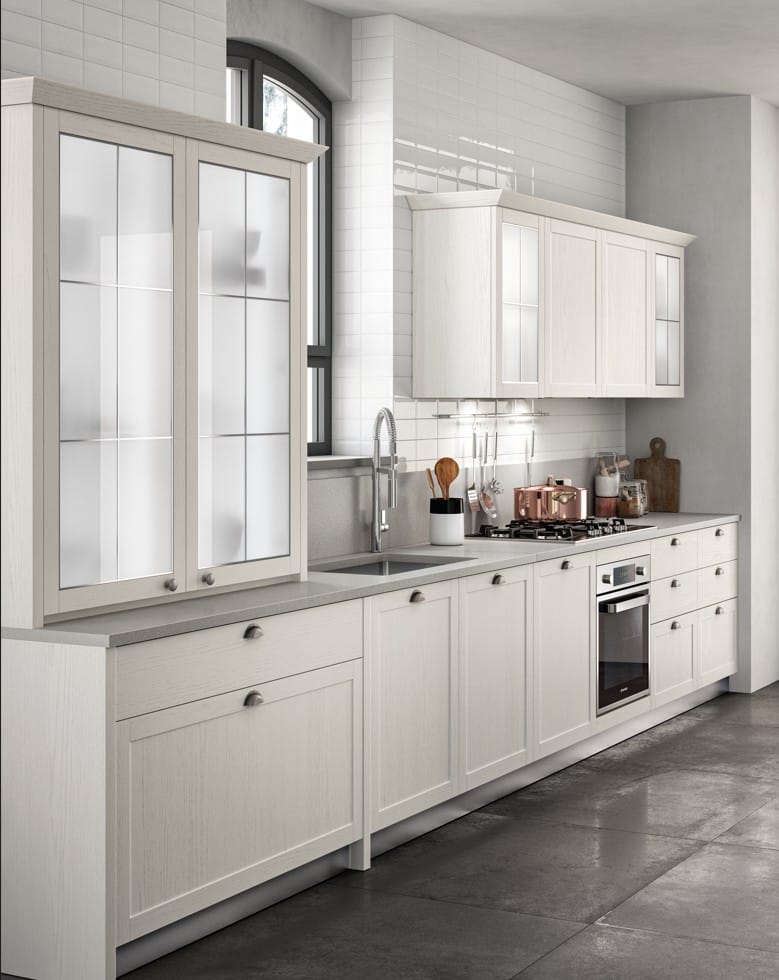 Moderni vaaleanruskea keittiökalustus